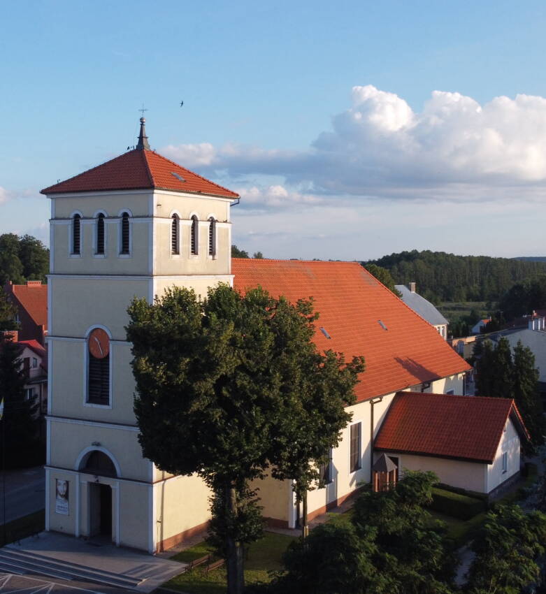 Bia�a Piska - parafia pw. �w. Andrzeja Boboli